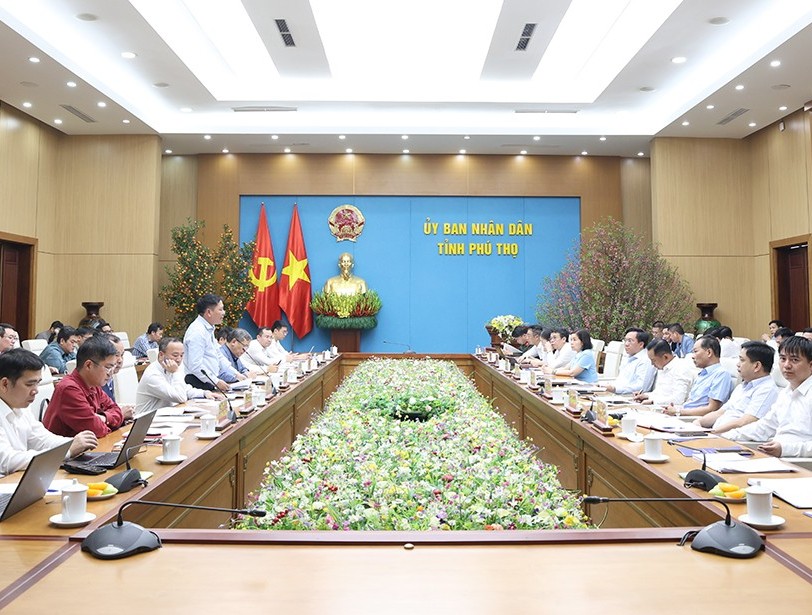 Bàn tháo gỡ vướng mắc mặt bằng các dự án lưới điện trọng điểm tại Phú Thọ