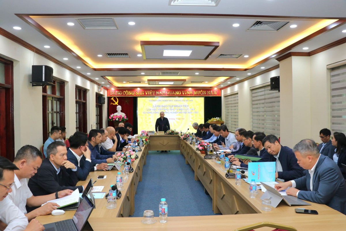 Tình hình sản xuất, kinh doanh và đầu tư của TKV trên địa bàn tỉnh Lạng Sơn Tình hình sản xuất, kinh doanh và đầu tư của TKV trên địa bàn tỉnh Lạng Sơn