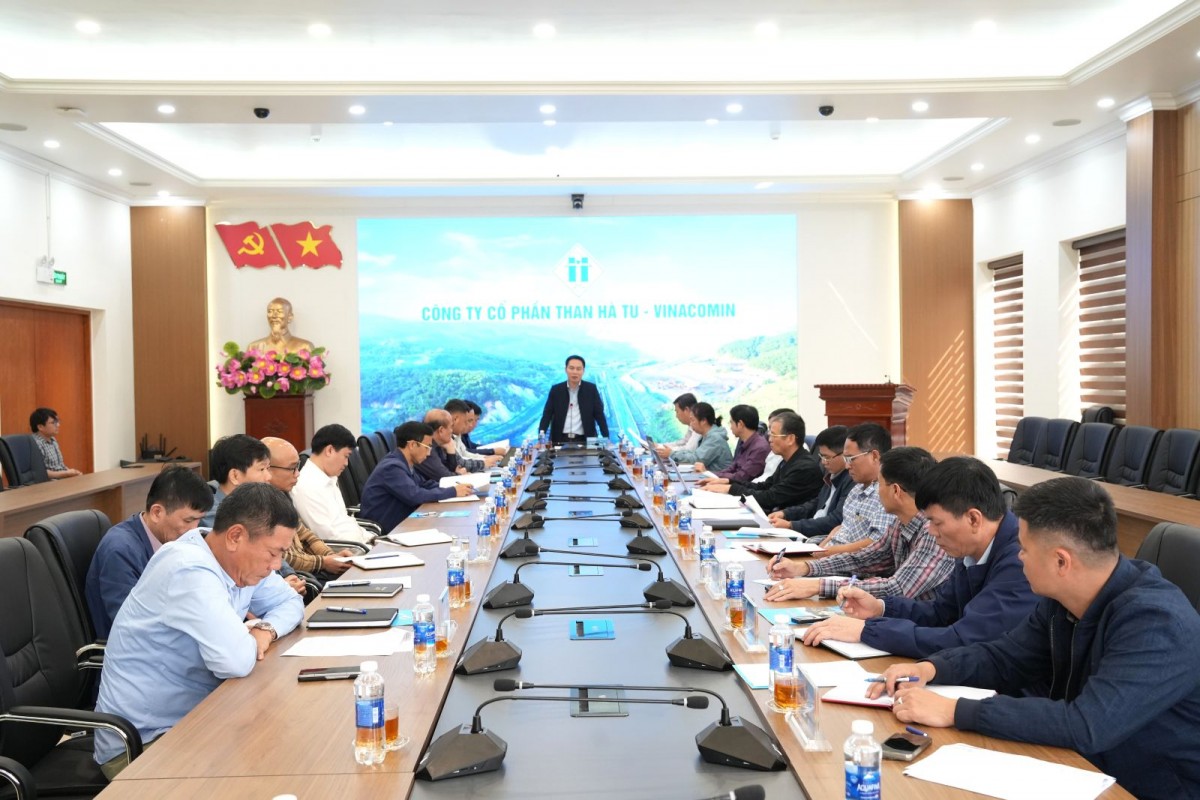 Lãnh đạo TKV kiểm tra sản xuất và làm việc với Công ty CP Than Hà Tu