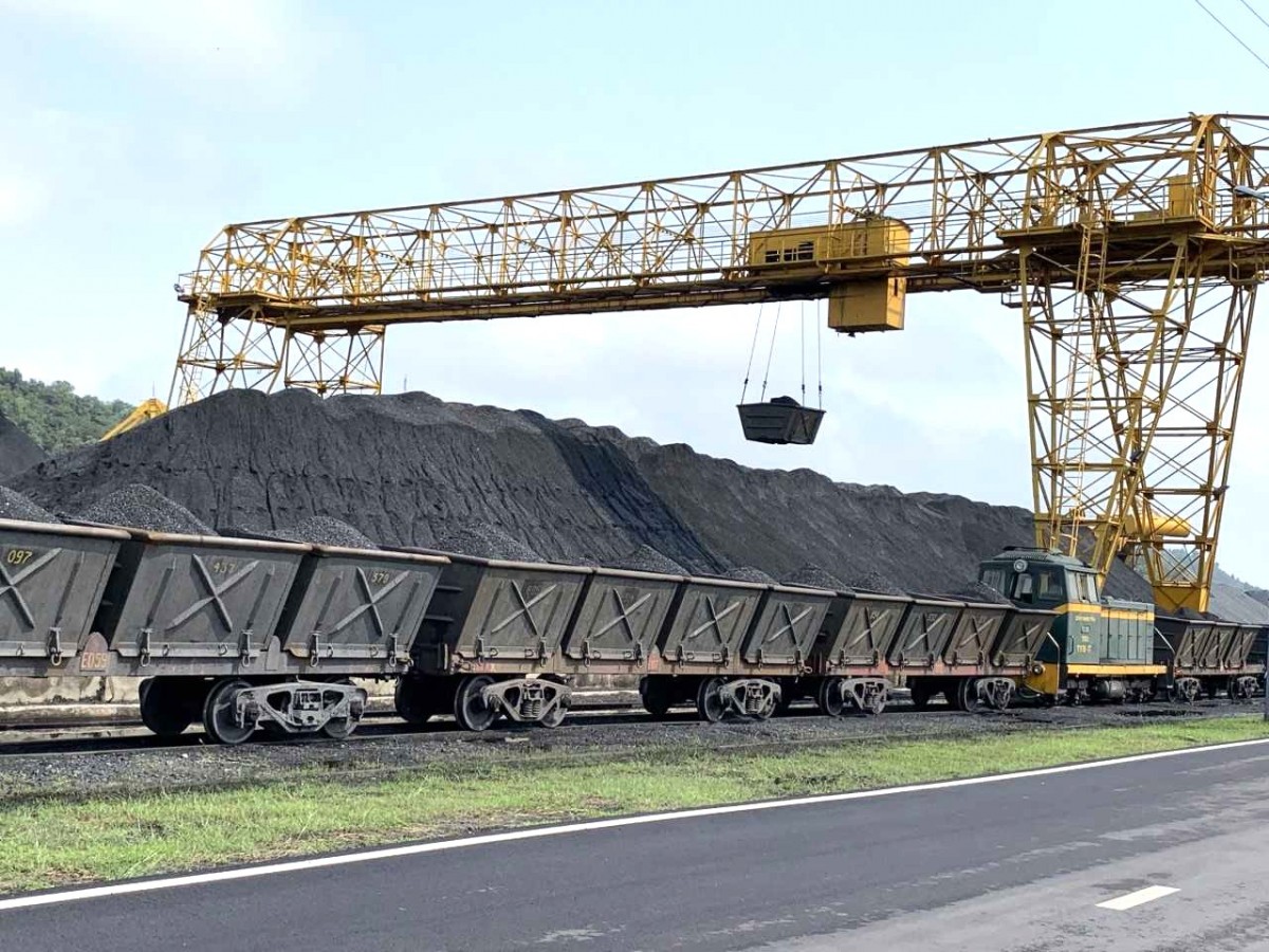 Tuyển than Cửa Ông duy trì sản xuất, chăm lo tốt đời sống người lao động