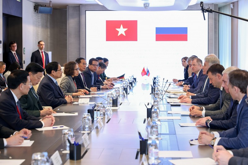 Thủ tướng Phạm Minh Chính làm việc với Tập đoàn dầu khí hàng đầu của Nga