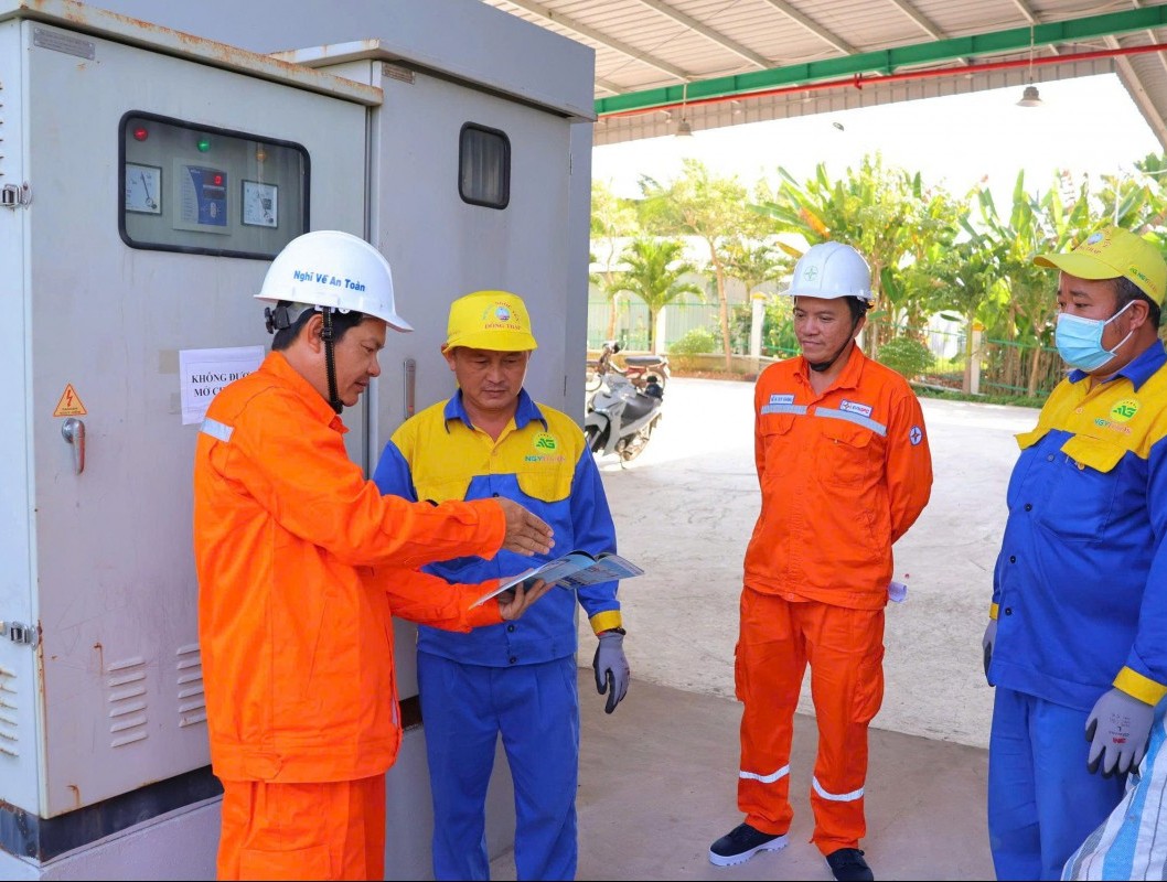 Nắng nóng tiếp tục gia tăng, EVNSPC cảnh báo hoá đơn tiền điện tăng cao