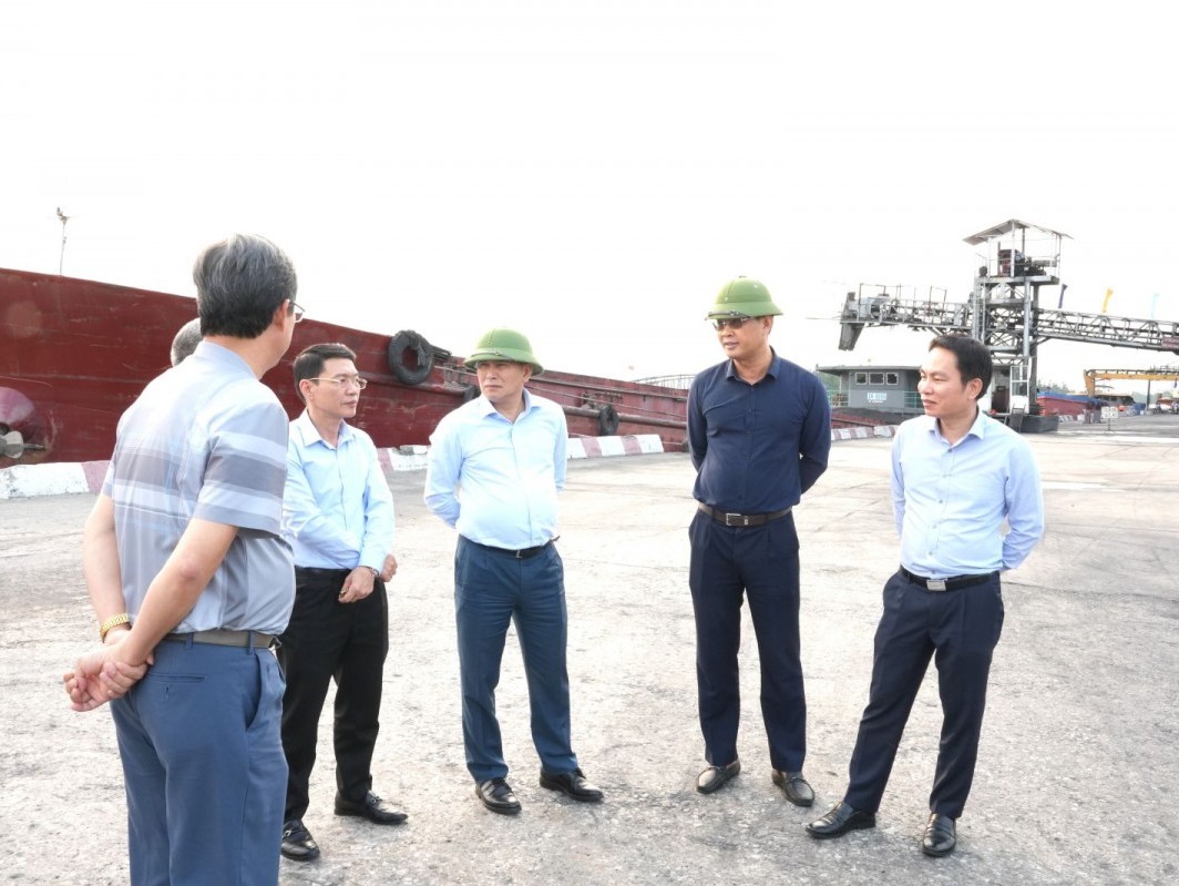 Tổng giám đốc TKV kiểm tra sản xuất, làm việc với Công ty Kho vận Đá Bạc