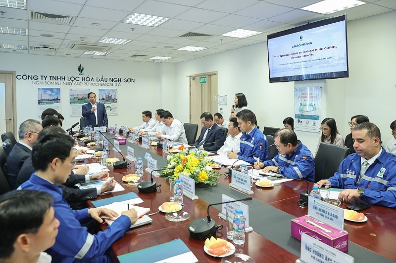 Thủ tướng khảo sát địa điểm dự kiến xây dựng kho dầu chiến lược tại Khu kinh tế Nghi Sơn