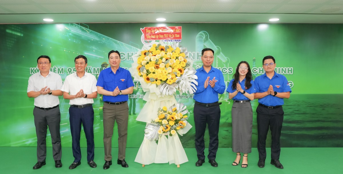 Chủ tịch HĐQT Tổng công ty Khí Việt Nam đối thoại với đoàn viên, thanh niên PV GAS Chủ tịch HĐQT Tổng công ty Khí Việt Nam đối thoại với đoàn viên, thanh niên PV GAS