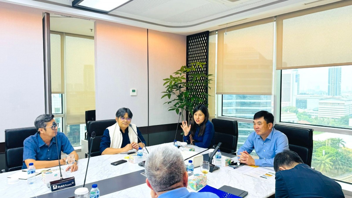 Chủ tịch HĐTV TKV làm việc với các đối tác cung cấp than của Indonesia