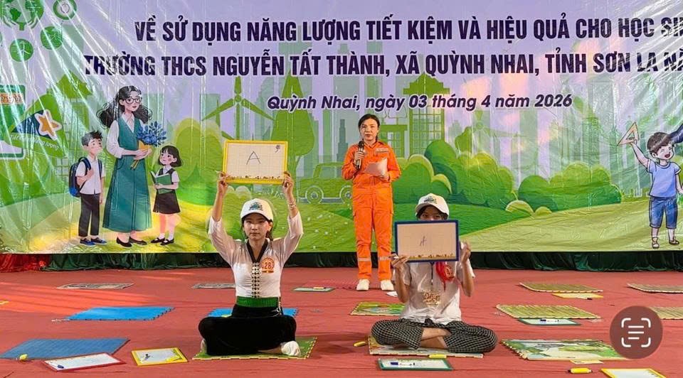 Những bài học nhỏ về tiết kiệm điện từ sân Trường THCS Nguyễn Tất Thành (tỉnh Sơn La)