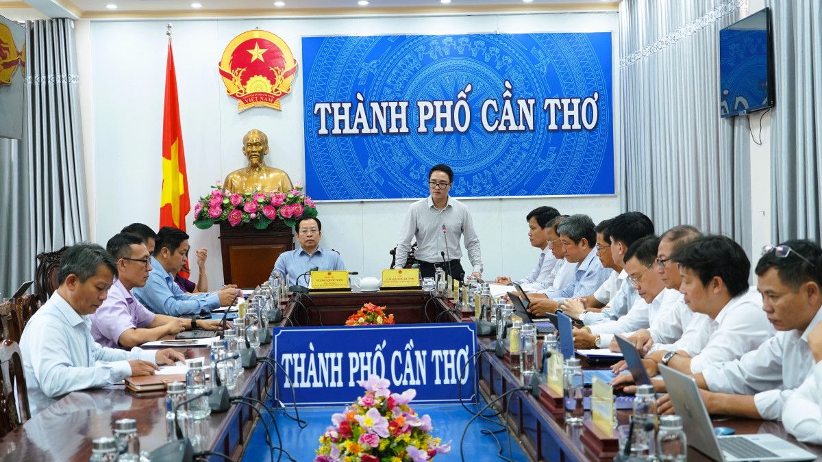 EVN làm việc với các tỉnh phía Nam về cung ứng điện mùa nắng nóng 2026 EVN làm việc với các tỉnh phía Nam về cung ứng điện mùa nắng nóng 2026