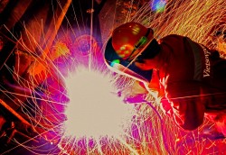 Nội địa hóa chuỗi cung ứng điện hạt nhân Việt Nam - Định hướng chiến lược, cơ hội và các khuyến nghị