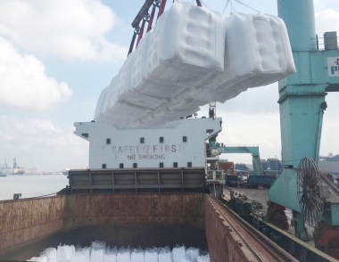 Phú Mỹ đẩy mạnh xuất khẩu ure kỹ thuật, tận dụng cơ hội giá thế giới tăng cao