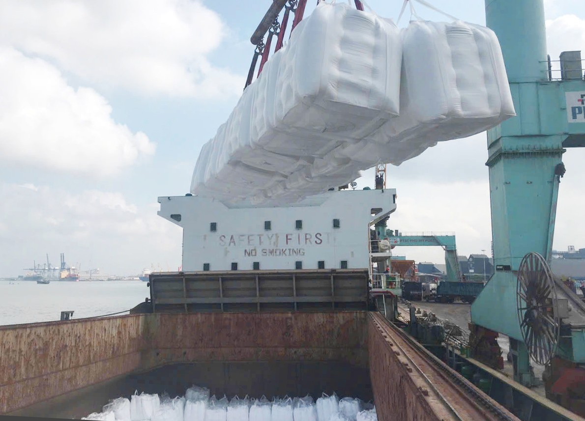 Phú Mỹ đẩy mạnh xuất khẩu ure kỹ thuật, tận dụng cơ hội giá thế giới tăng cao