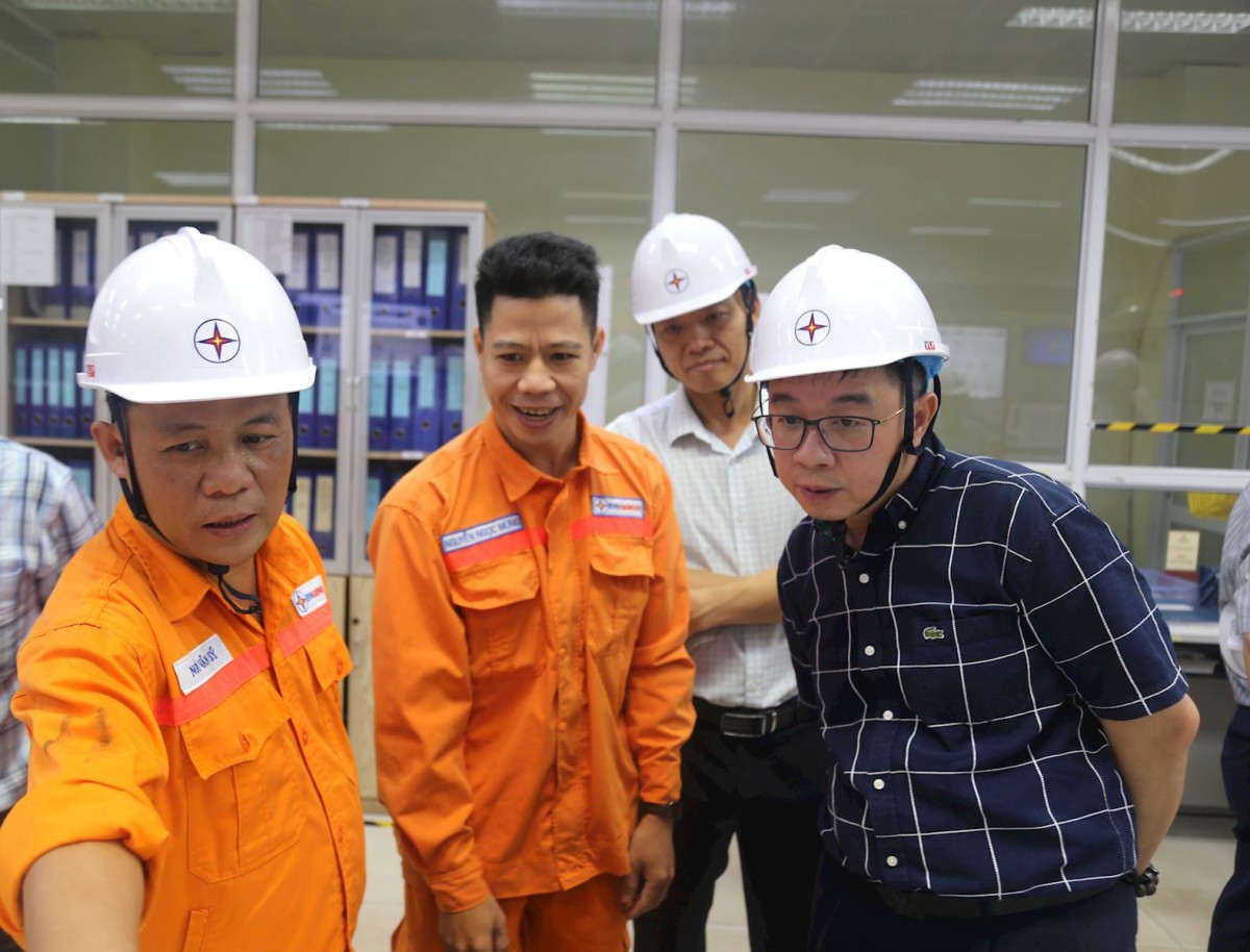 Lãnh đạo EVN kiểm tra công tác vận hành, sản xuất điện tại Nhiệt điện Duyên Hải Lãnh đạo EVN kiểm tra công tác vận hành, sản xuất điện tại Nhiệt điện Duyên Hải