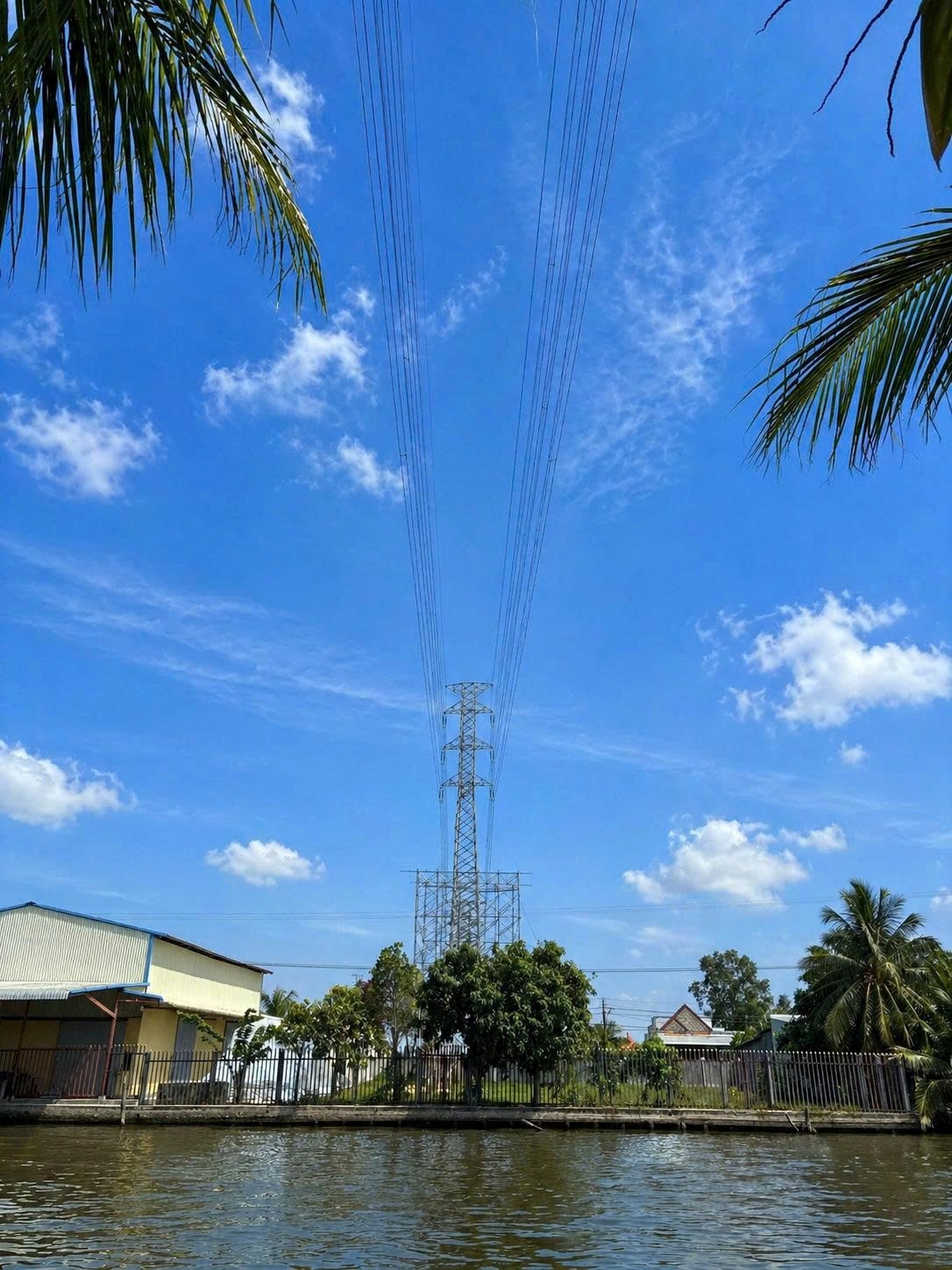 51 công trình 110kV về đích trước 30/4 - Tăng năng lực cung ứng điện cho miền Nam