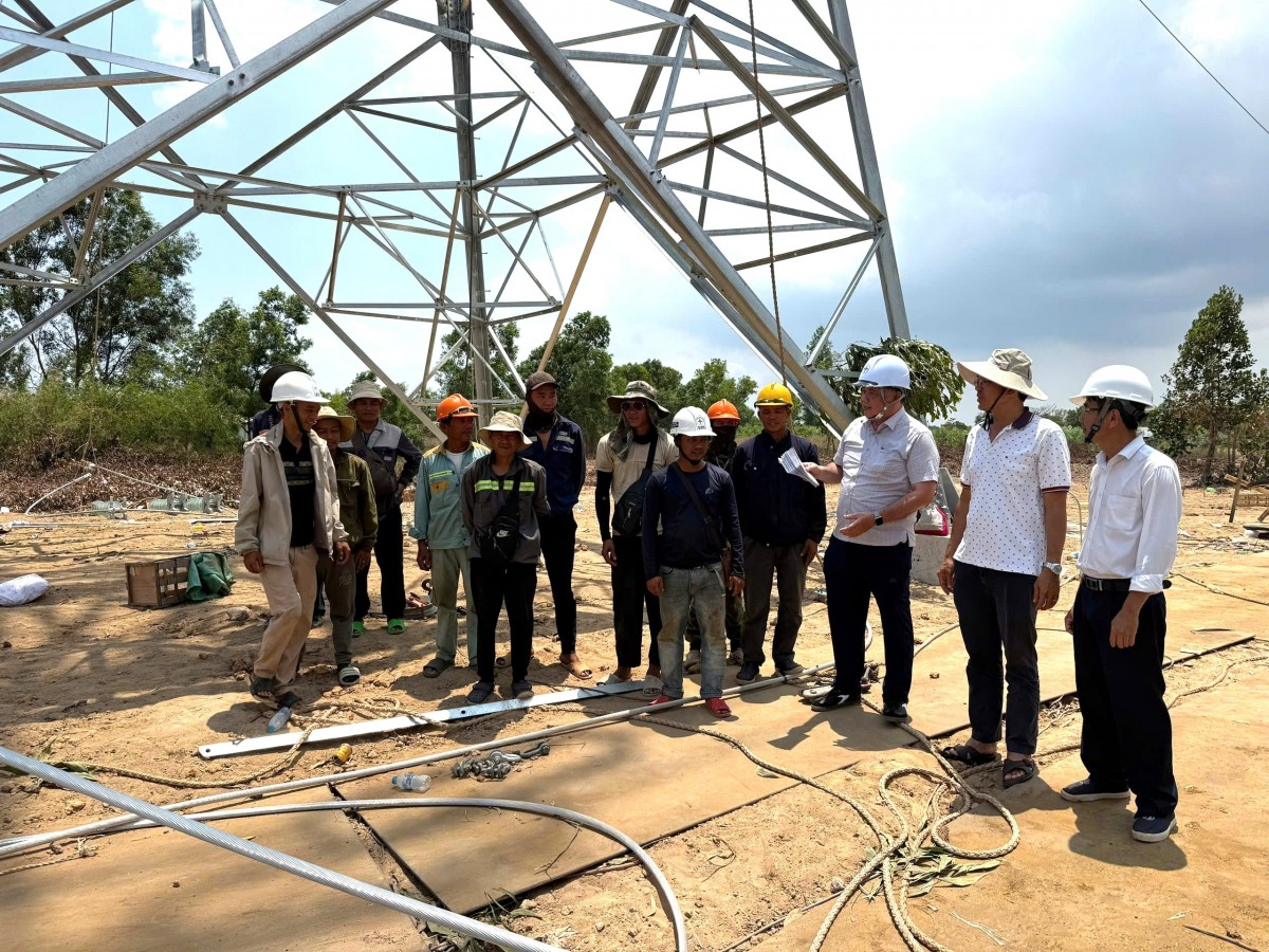 51 công trình 110kV về đích trước 30/4 - Tăng năng lực cung ứng điện cho miền Nam