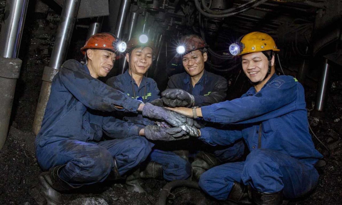 Công đoàn Than Vàng Danh giữ nhịp sản xuất, giữ trọn niềm tin người lao động Công đoàn Than Vàng Danh giữ nhịp sản xuất, giữ trọn niềm tin người lao động