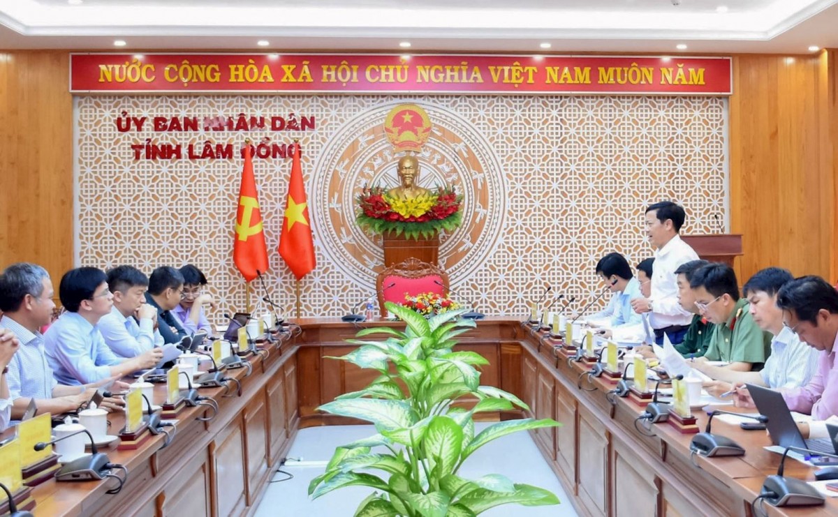 EVNGENCO1 đề xuất đầu tư 3 dự án điện mặt trời nổi trên hồ thủy điện tại Lâm Đồng