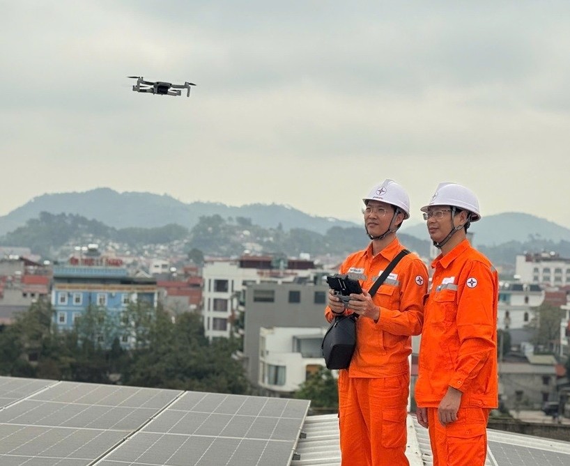 EVNNPC đẩy mạnh chuyển đổi số, nâng cao hiệu quả quản trị và chất lượng cung cấp điện