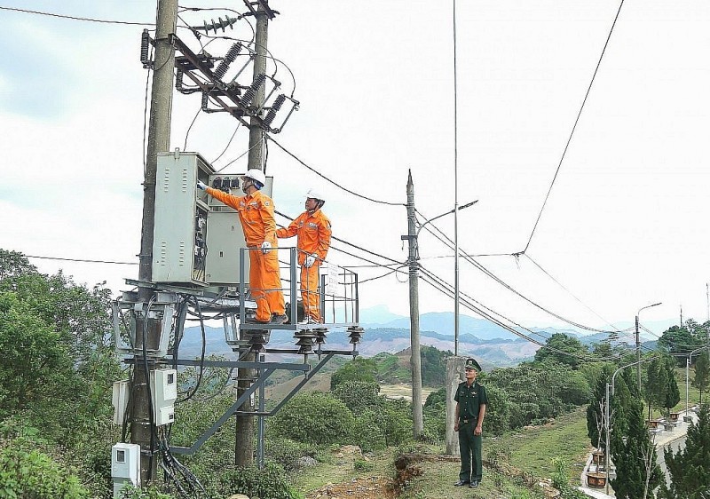 Điện lực Mộc Châu - Vân Hồ giữ dòng điện ổn định giữa núi rừng Tây Bắc