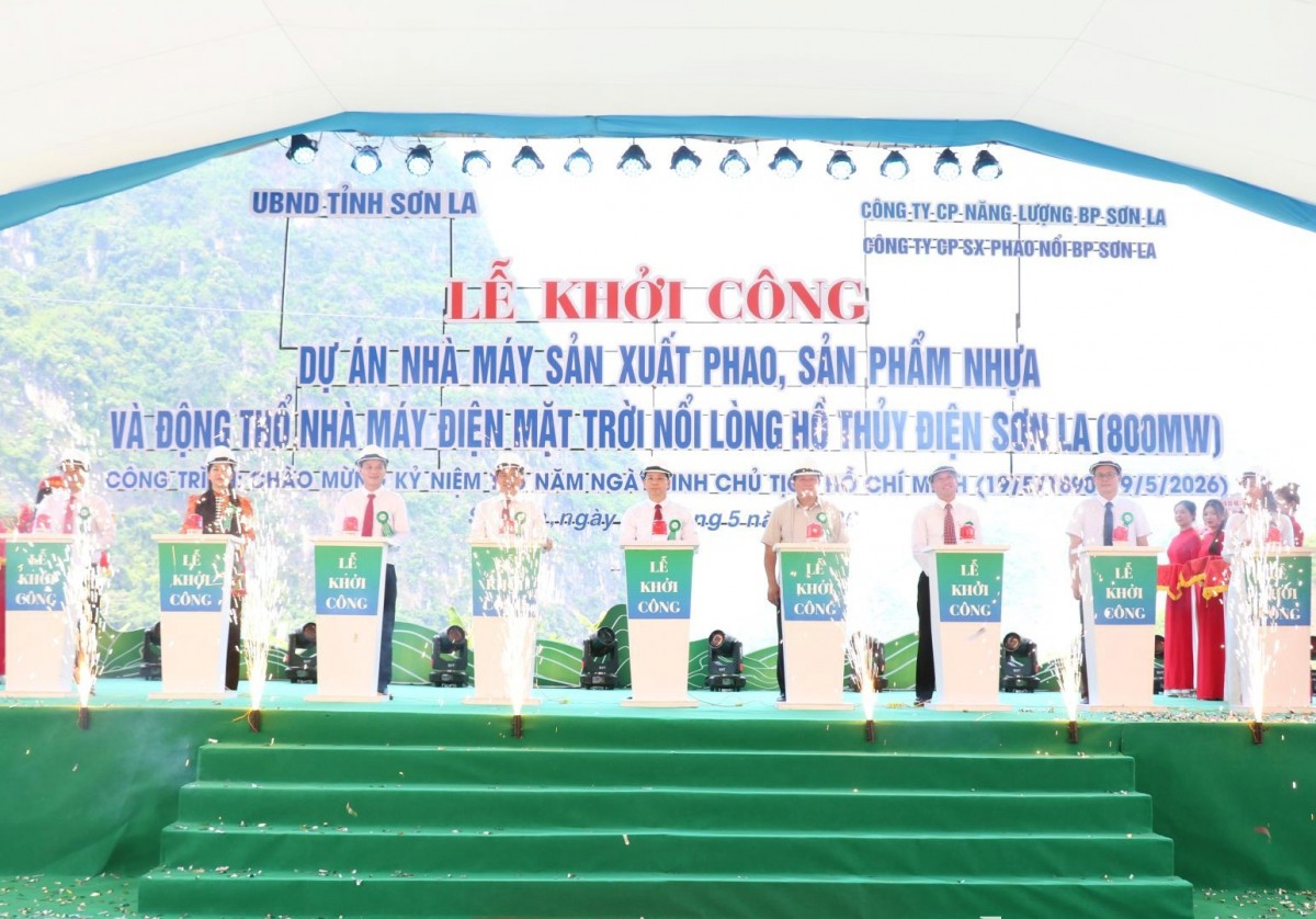 Động thổ dự án Nhà máy Điện mặt trời nổi lòng hồ Thủy điện Sơn La