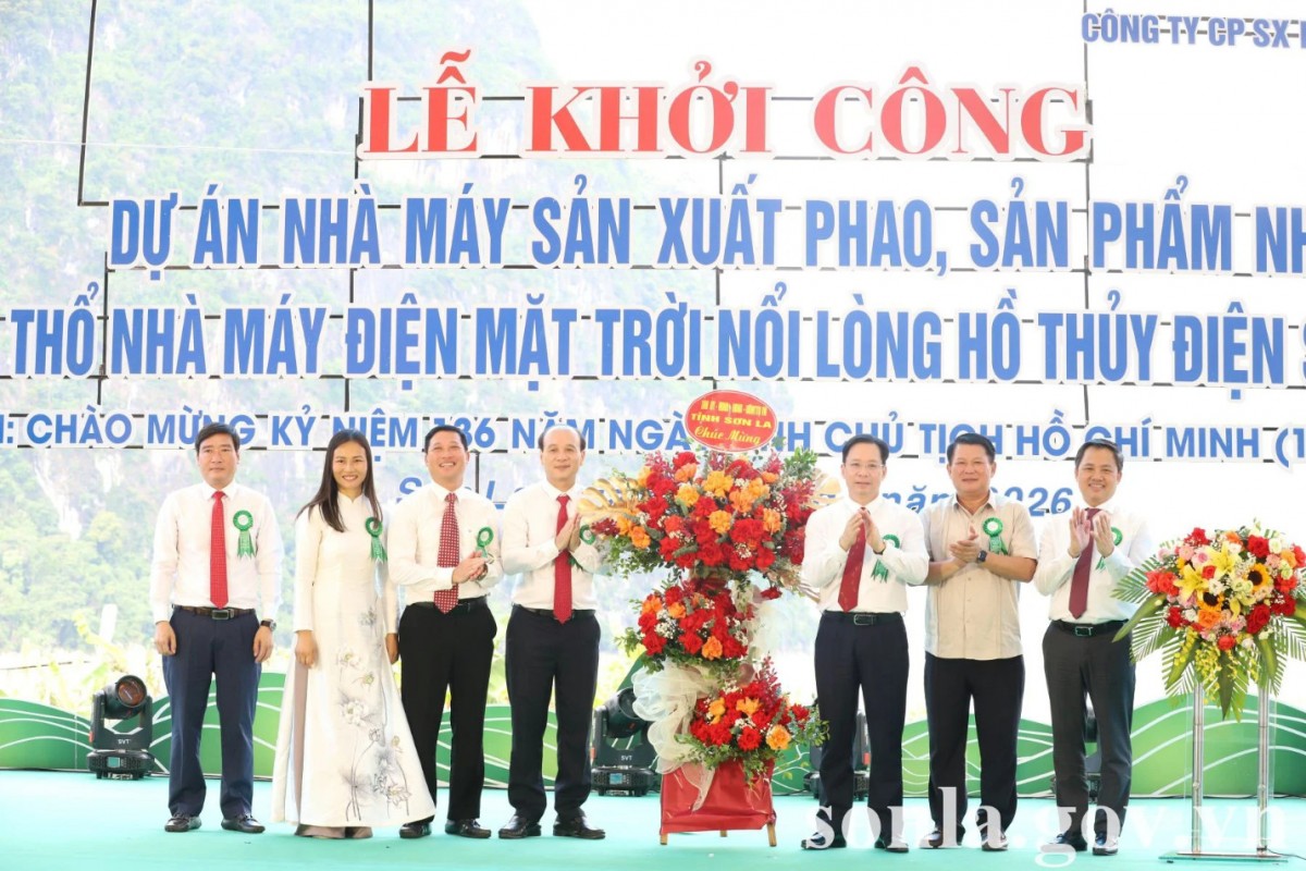 Động thổ dự án Nhà máy Điện mặt trời nổi lòng hồ Thủy điện Sơn La