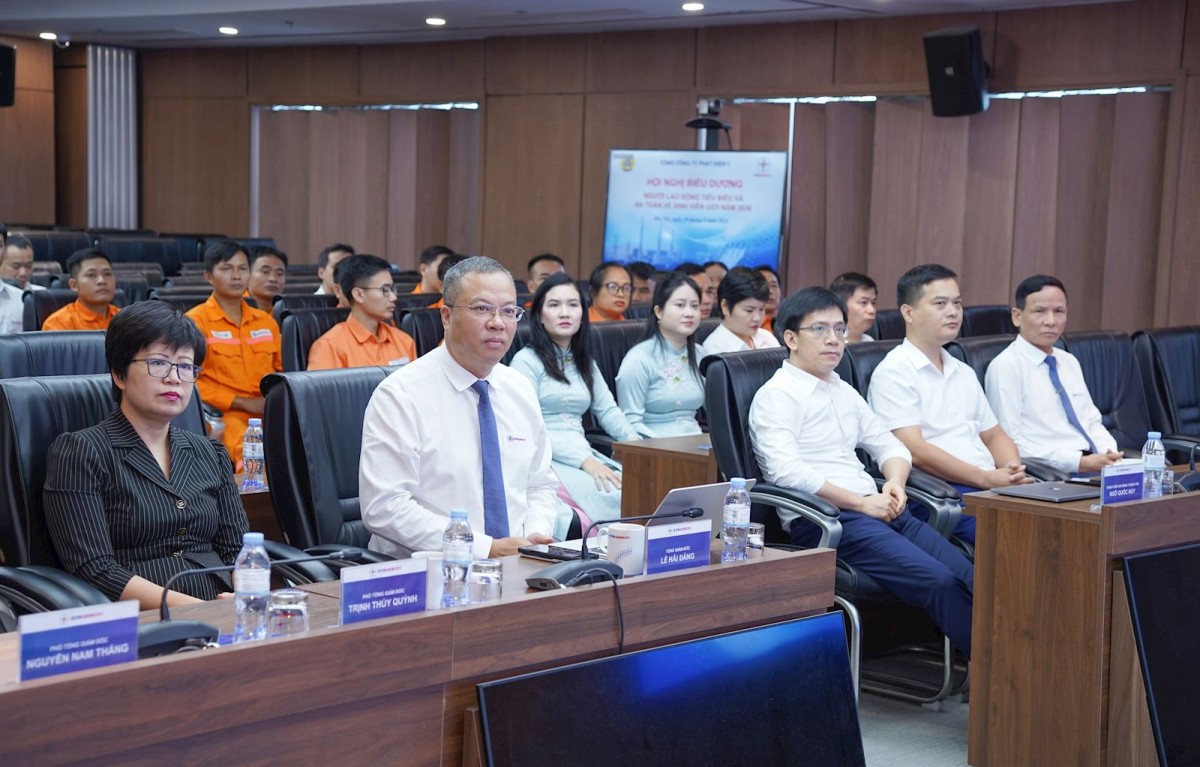 EVNGENCO1 biểu dương 47 người lao động tiêu biểu và an toàn vệ sinh viên giỏi năm 2026