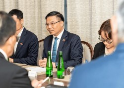 Bộ trưởng Công Thương Lê Mạnh Hùng làm việc với PTT và PTTEP (Thái Lan)