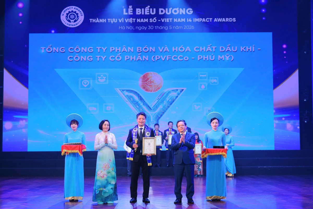 Bứt phá từ nền tảng sản xuất - PVFCCo lập ‘cú đúp’ tại Viet Nam I4 Impact Awards 2026 Bứt phá từ nền tảng sản xuất - PVFCCo lập ‘cú đúp’ tại Viet Nam I4 Impact Awards 2026