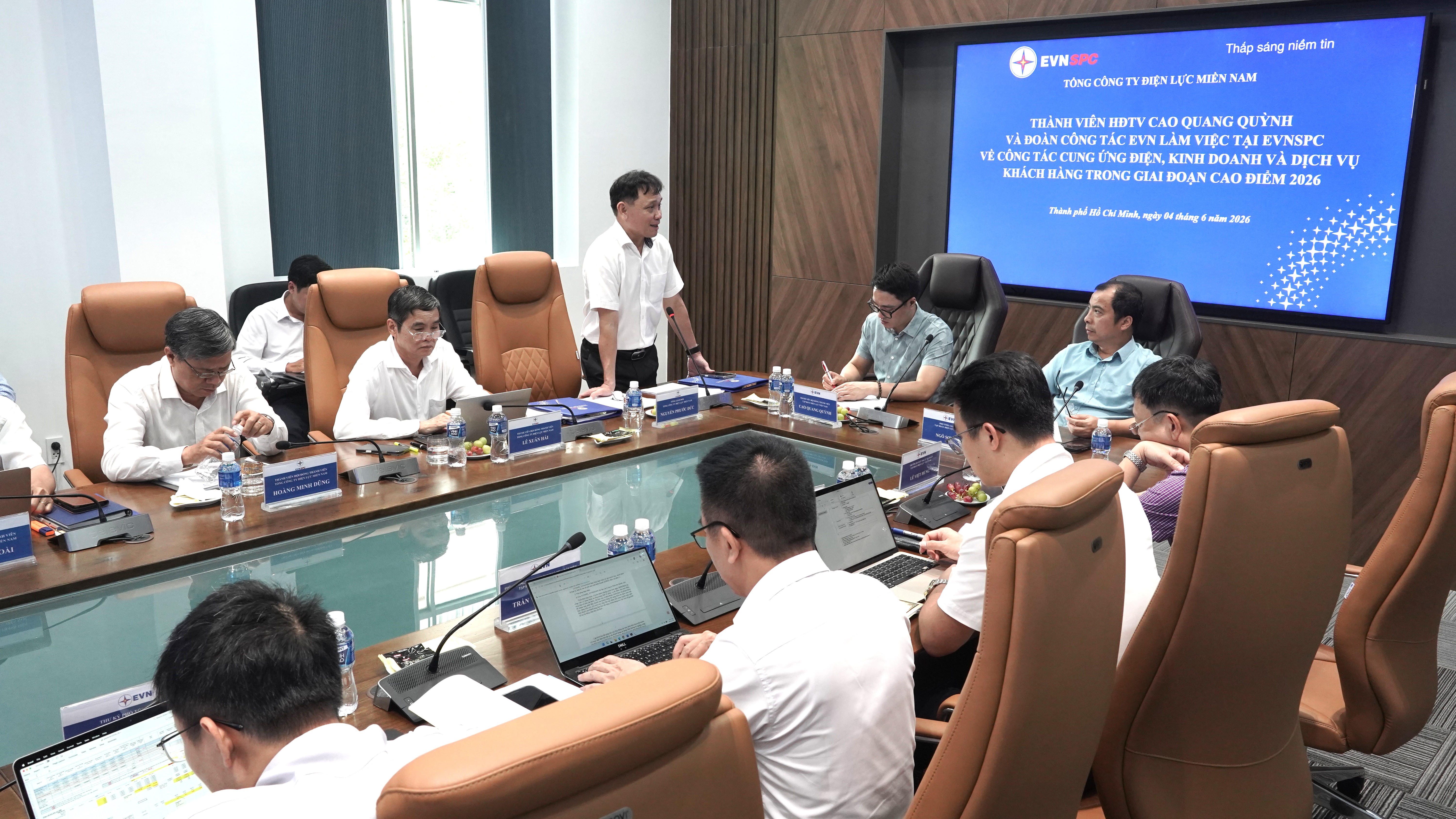 Tình hình cấp điện và dịch vụ khách hàng của EVNSPC giai đoạn cao điểm 2026