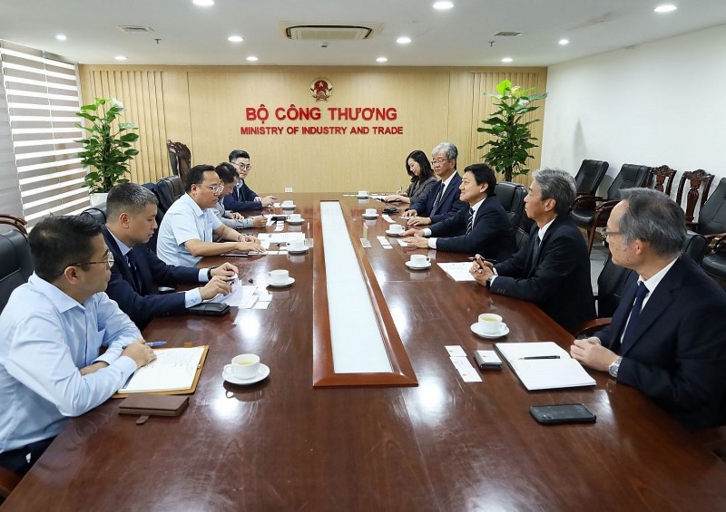 Bộ Công Thương cùng MOECO trao đổi về tiến độ mỏ khí và đường ống dẫn khí Lô B Bộ Công Thương cùng MOECO trao đổi về tiến độ mỏ khí và đường ống dẫn khí Lô B