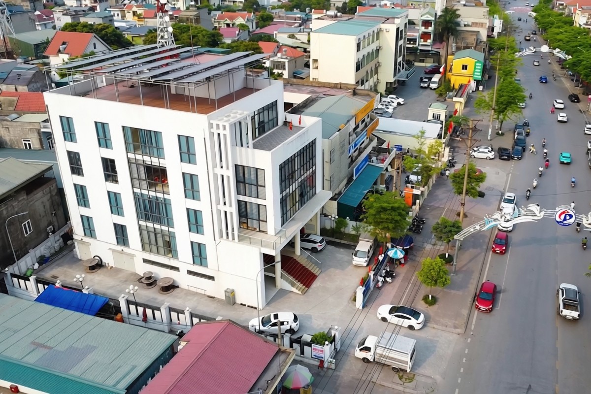 Công ty Điện lực Quảng Ninh đồng hành cùng khách hàng phát triển điện mặt trời mái nhà Công ty Điện lực Quảng Ninh đồng hành cùng khách hàng phát triển điện mặt trời mái nhà