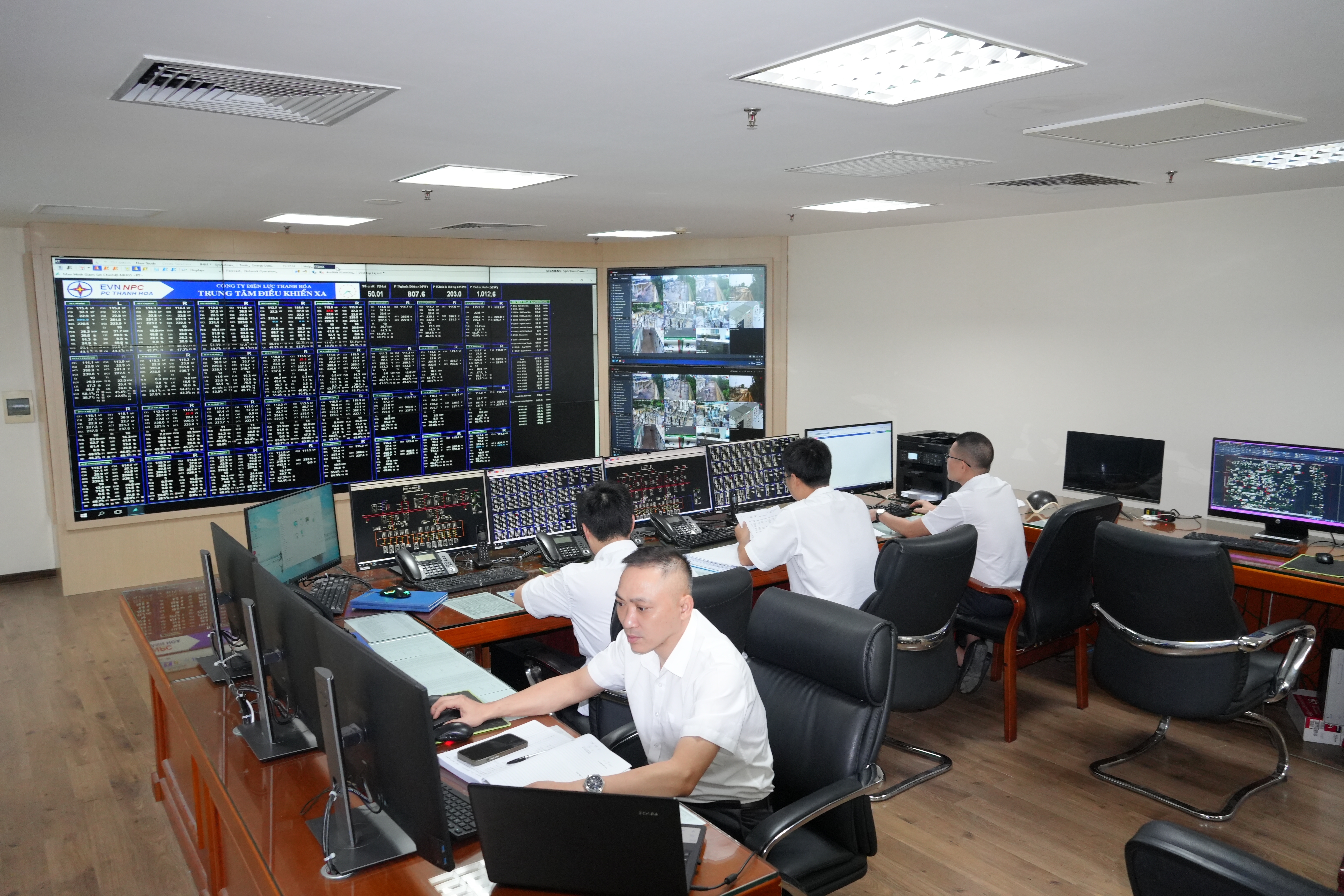 EVNNPC khuyến nghị sử dụng điện tiết kiệm, góp phần giảm áp lực phụ tải giờ cao điểm EVNNPC khuyến nghị sử dụng điện tiết kiệm, góp phần giảm áp lực phụ tải giờ cao điểm