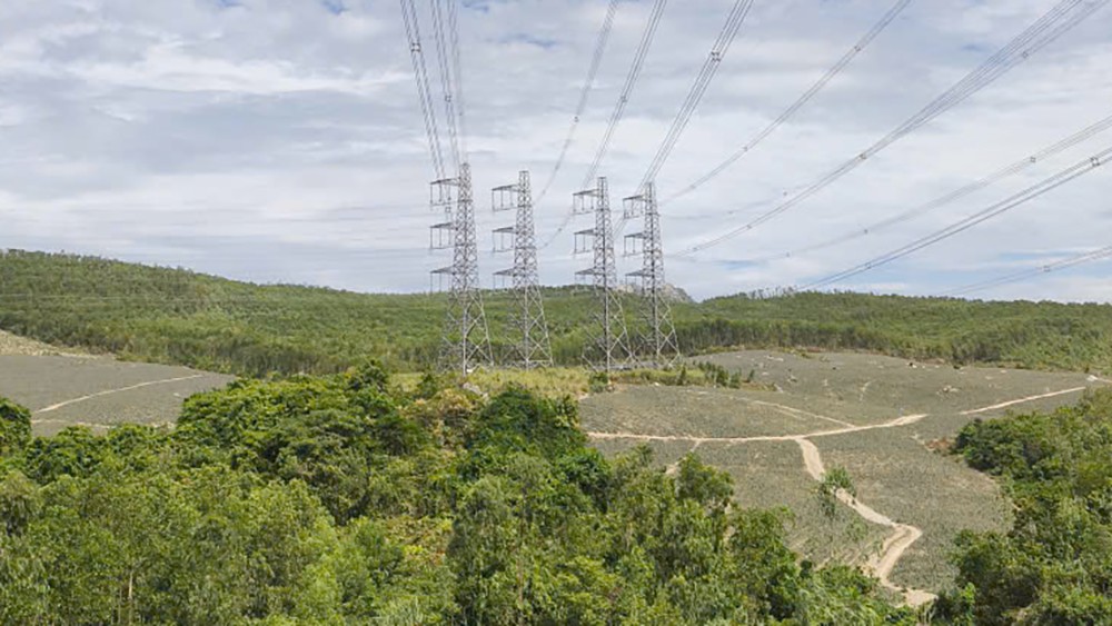 Phát huy tối đa năng lực truyền tải của hệ thống 500kV Bắc - Nam trong cao điểm nắng nóng