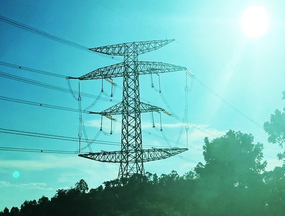 Phát huy tối đa năng lực truyền tải của hệ thống 500kV Bắc - Nam trong cao điểm nắng nóng