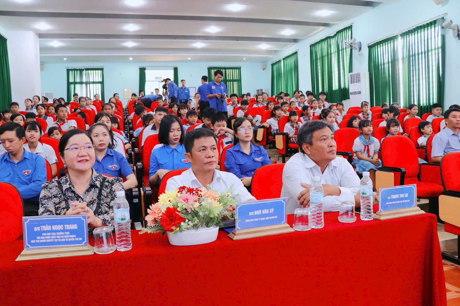 Công ty Nhiệt điện Duyên Hải chắp cánh tương lai từ những suất học bổng nghĩa tình