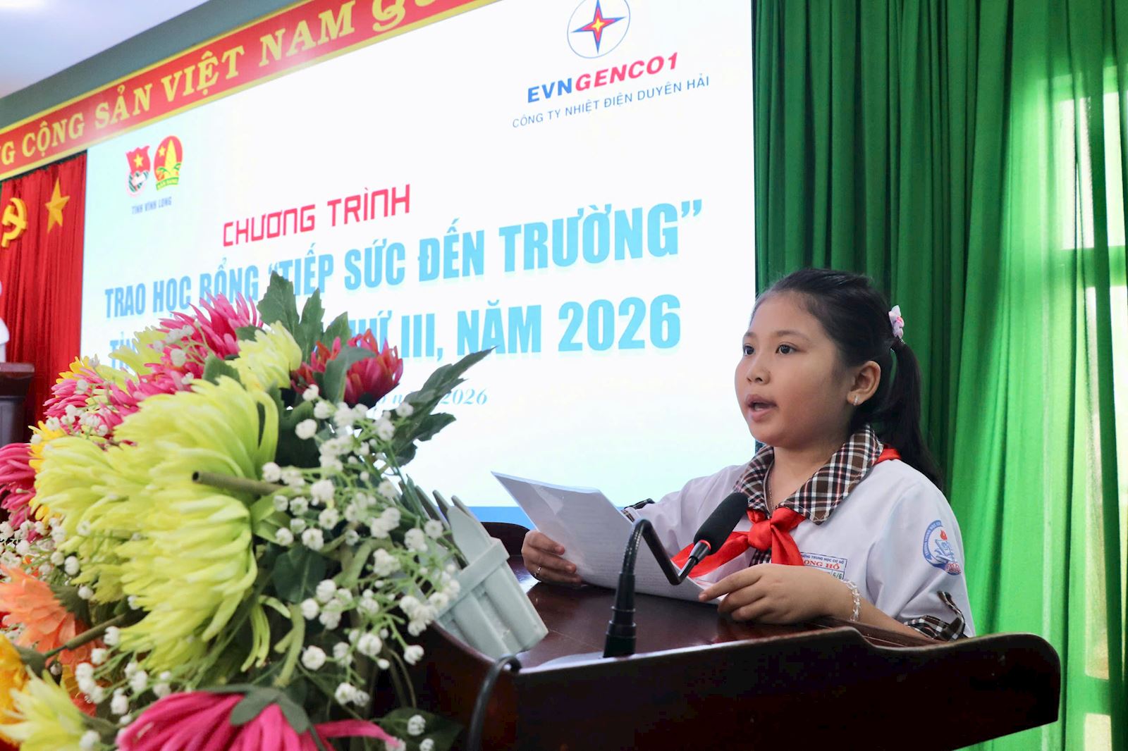 Công ty Nhiệt điện Duyên Hải chắp cánh tương lai từ những suất học bổng nghĩa tình