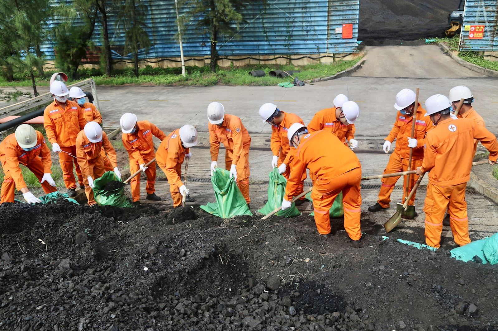 EVNGENCO1 triển khai ứng phó mưa lớn, lũ quét và sạt lở đất tại khu vực phía Bắc EVNGENCO1 triển khai ứng phó mưa lớn, lũ quét và sạt lở đất tại khu vực phía Bắc