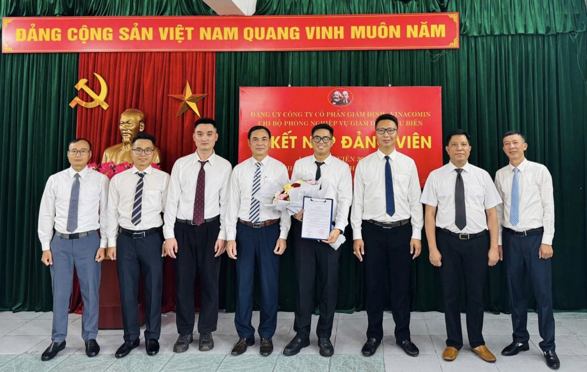Đảng bộ Quacontrol kết nạp ‘Lớp đảng viên 30 năm thành lập Đảng bộ Than Quảng Ninh’ Đảng bộ Quacontrol kết nạp ‘Lớp đảng viên 30 năm thành lập Đảng bộ Than Quảng Ninh’