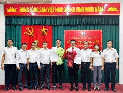 Đảng bộ Quacontrol kết nạp ‘Lớp đảng viên 30 năm thành lập Đảng bộ Than Quảng Ninh’
