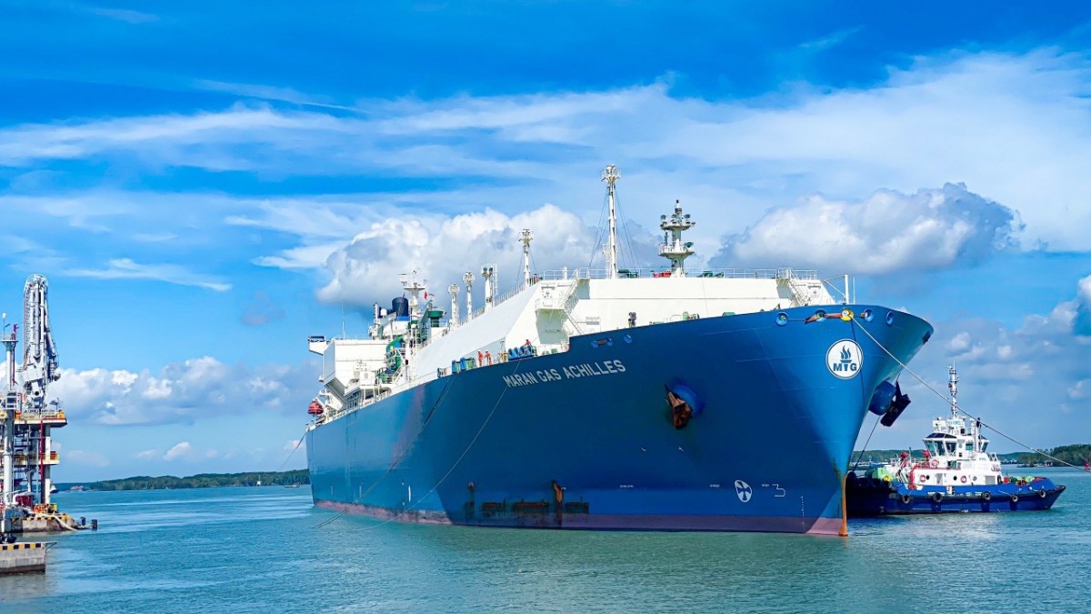 Hợp đồng mua LNG định hạn đầu tiên của Việt Nam được ký kết