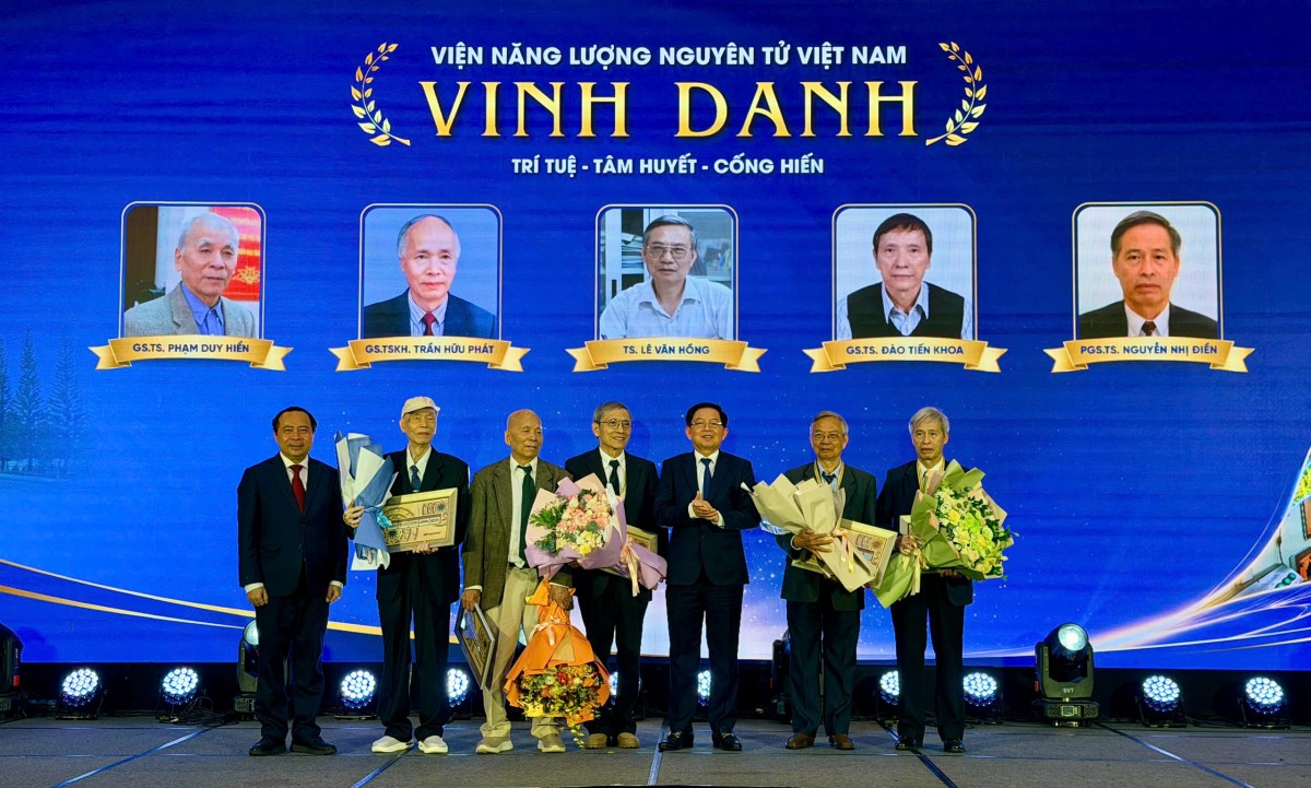 Viện Năng lượng Nguyên tử Việt Nam - Nửa thế kỷ tiên phong và khát vọng vươn tầm trong kỷ nguyên mới Viện Năng lượng Nguyên tử Việt Nam - Nửa thế kỷ tiên phong và khát vọng vươn tầm trong kỷ nguyên mới