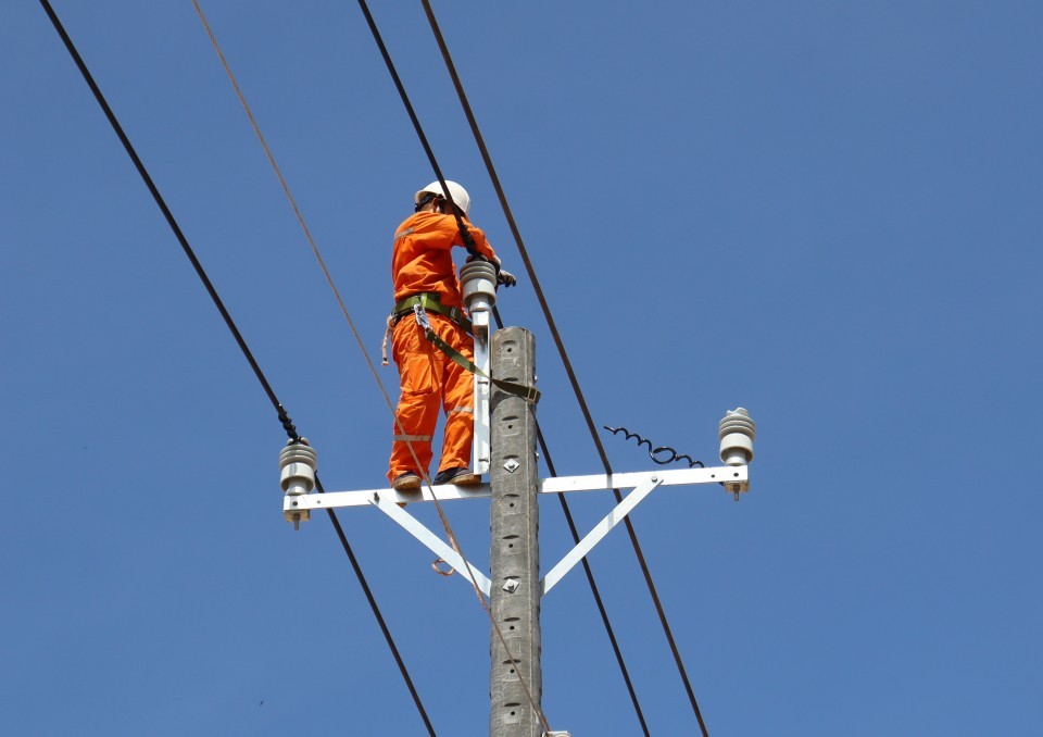 Tình hình hoạt động của EVN 6 tháng đầu năm, nhiệm vụ 6 tháng cuối năm 2026