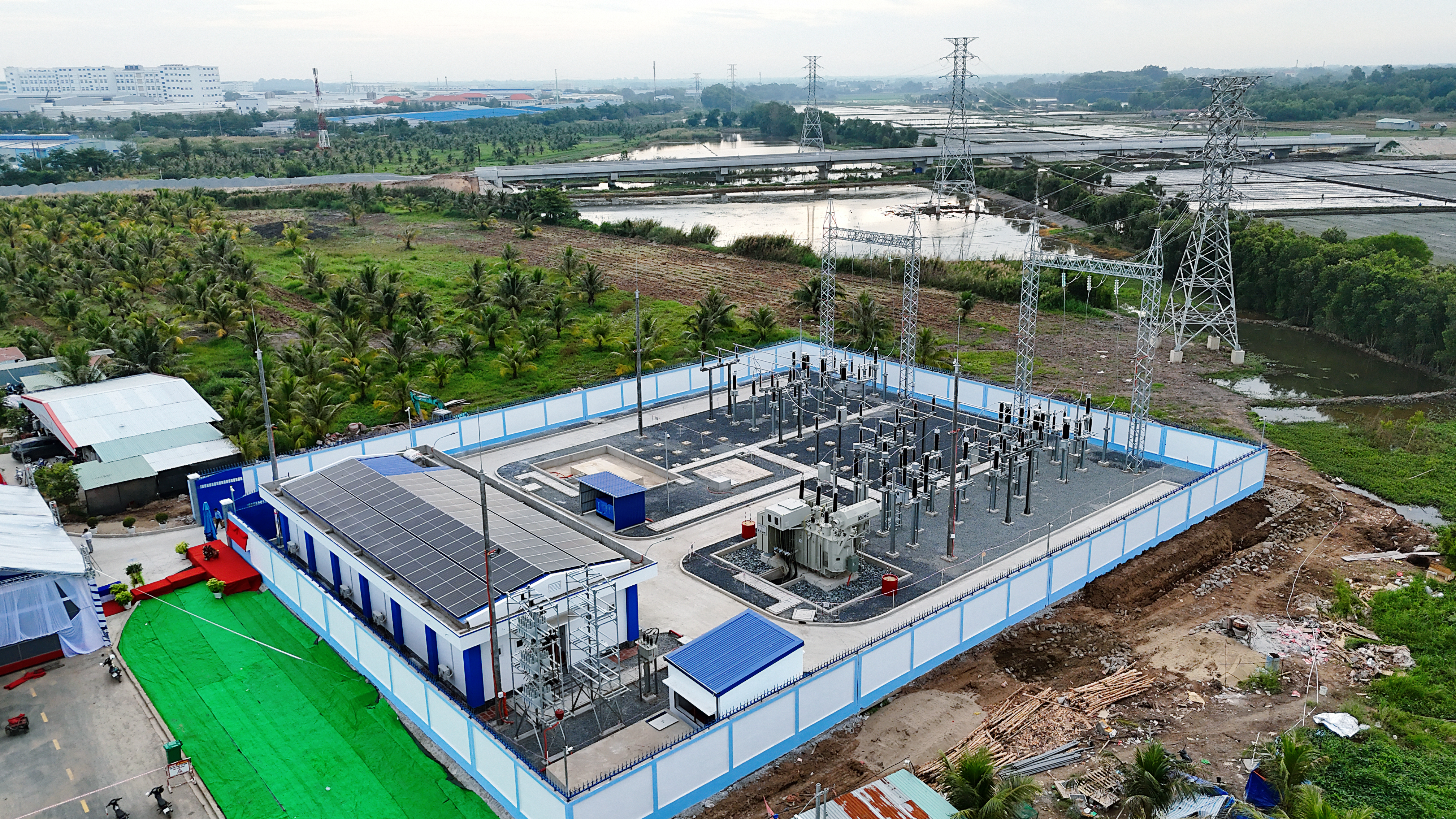 EVNSPC sơ kết hoạt động 6 tháng đầu năm, triển khai nhiệm vụ 6 tháng cuối năm 2026 EVNSPC sơ kết hoạt động 6 tháng đầu năm, triển khai nhiệm vụ 6 tháng cuối năm 2026