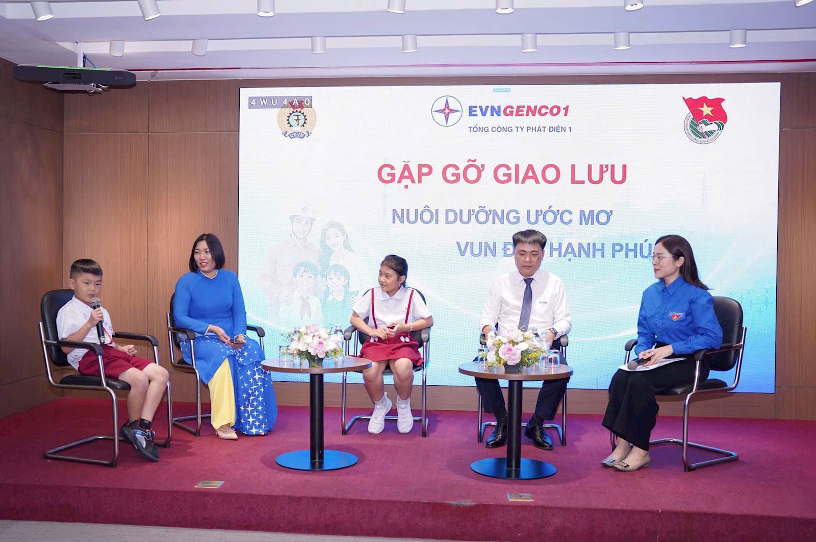EVNGENCO1 vun đắp những ‘tổ ấm’ hạnh phúc, ươm mầm những tài năng tương lai EVNGENCO1 vun đắp những ‘tổ ấm’ hạnh phúc, ươm mầm những tài năng tương lai