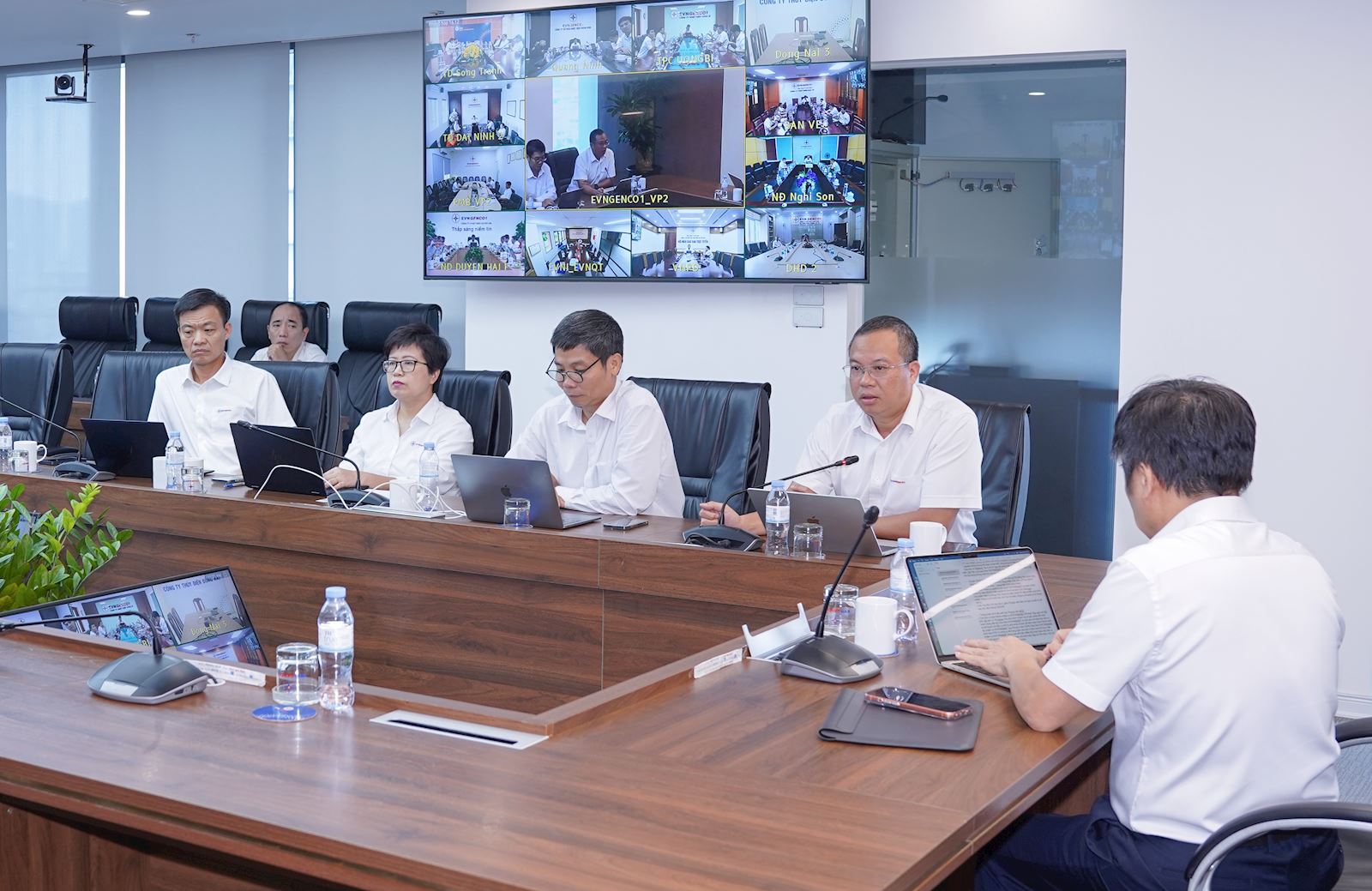 EVNGENCO1 đẩy mạnh phát triển khoa học công nghệ, đổi mới sáng tạo và chuyển đổi số EVNGENCO1 đẩy mạnh phát triển khoa học công nghệ, đổi mới sáng tạo và chuyển đổi số