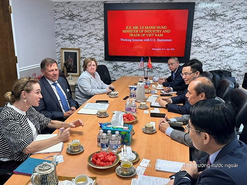 Bộ trưởng Công Thương Lê Mạnh Hùng làm việc với Exxon Mobil và GE Vernova (Hoa Kỳ) Bộ trưởng Công Thương Lê Mạnh Hùng làm việc với Exxon Mobil và GE Vernova (Hoa Kỳ)