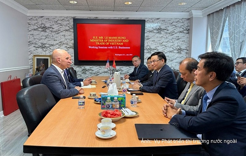 Bộ trưởng Công Thương Lê Mạnh Hùng làm việc với Exxon Mobil và GE Vernova (Hoa Kỳ) Bộ trưởng Công Thương Lê Mạnh Hùng làm việc với Exxon Mobil và GE Vernova (Hoa Kỳ)