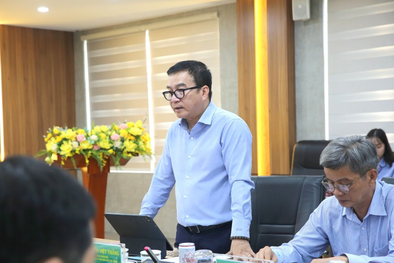 Lãnh đạo Bộ Công Thương làm việc với Tổng công ty Lọc hóa dầu Việt Nam (BSR) Lãnh đạo Bộ Công Thương làm việc với Tổng công ty Lọc hóa dầu Việt Nam (BSR)