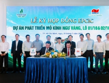 Ký hợp đồng EPCIC dự án phát triển mỏ Kình Ngư Vàng (Lô 01/10&02/10)