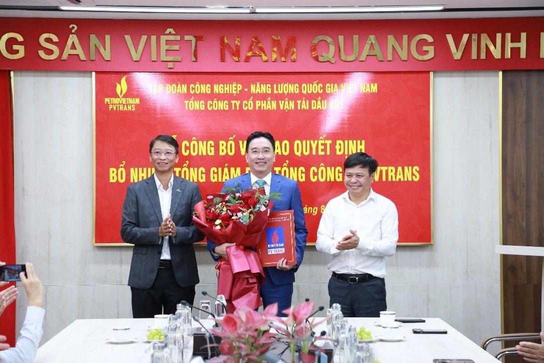 Tổng công ty Cổ phần Vận tải Dầu khí (PVTrans) trao quyết định bổ nhiệm Tổng giám đốc