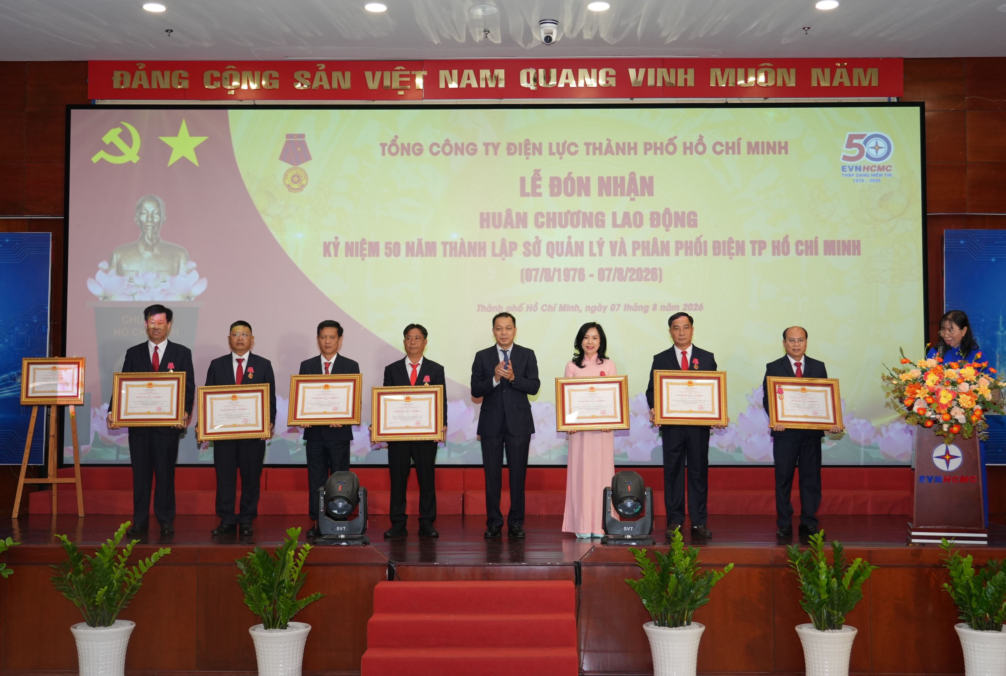 Tổng công ty Điện lực TP. Hồ Chí Minh - 50 năm xây dựng và phát triển Tổng công ty Điện lực TP. Hồ Chí Minh - 50 năm xây dựng và phát triển